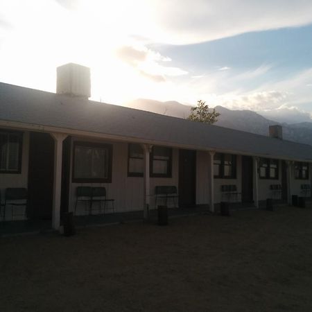 Rustic Oasis Motel โอลานชา ภายนอก รูปภาพ