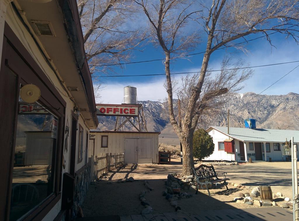 Rustic Oasis Motel โอลานชา ภายนอก รูปภาพ